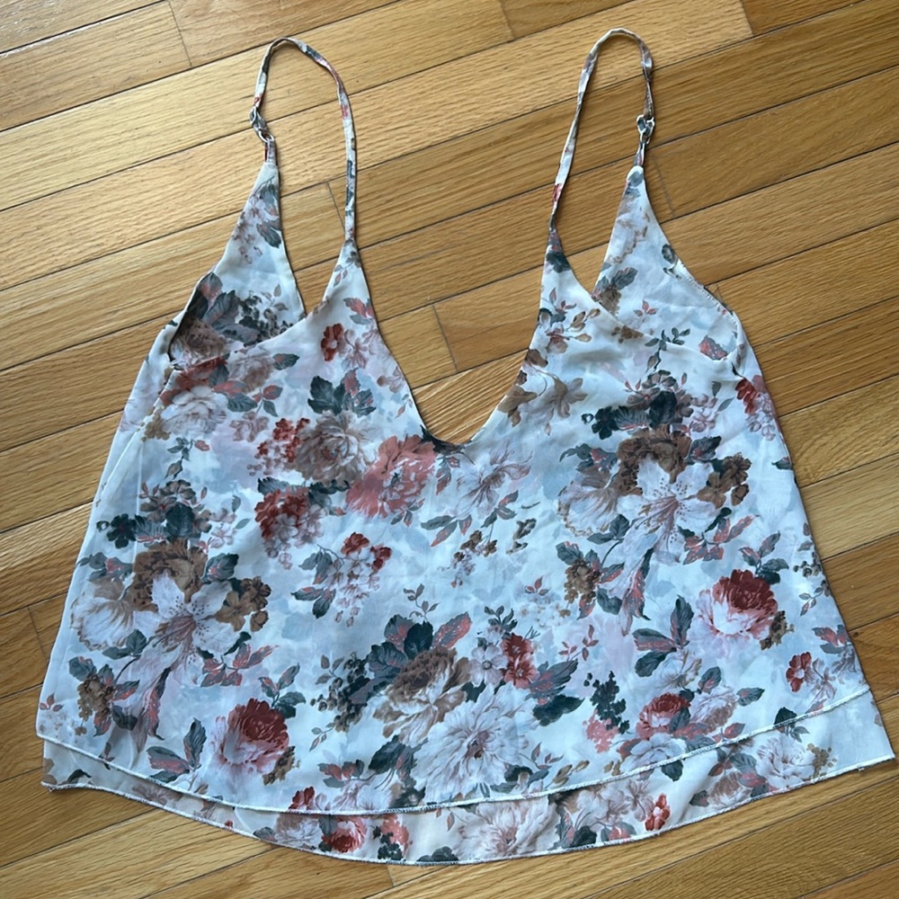 Tobi Floral Going Out Top Size Small